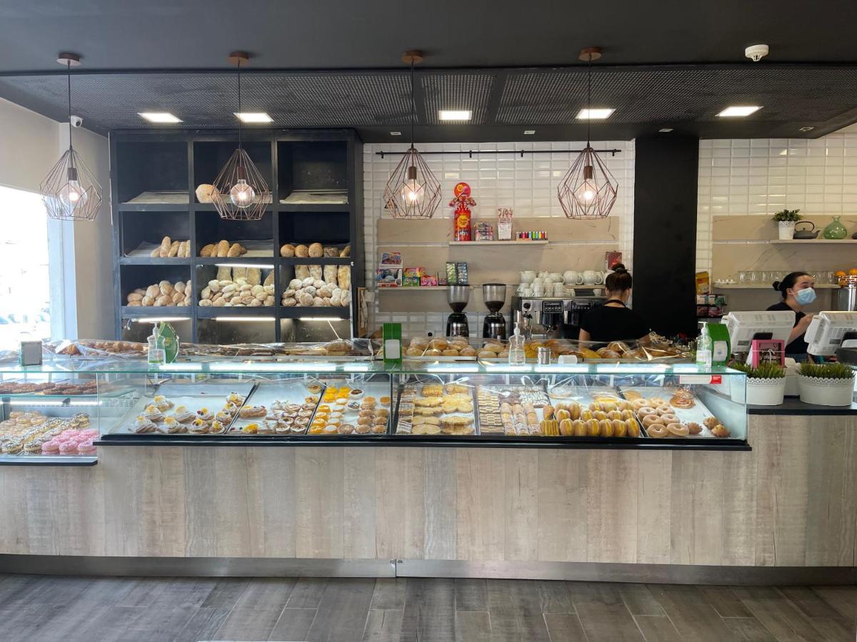 Besthomestay- Caparica Beach Lisbon Almada Eksteriør bilde