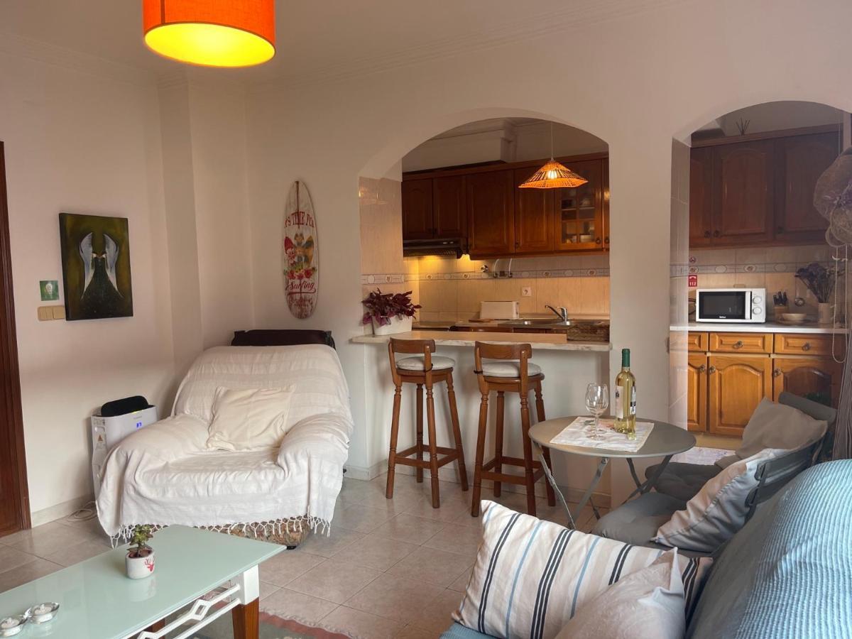 Besthomestay- Caparica Beach Lisbon Almada Eksteriør bilde