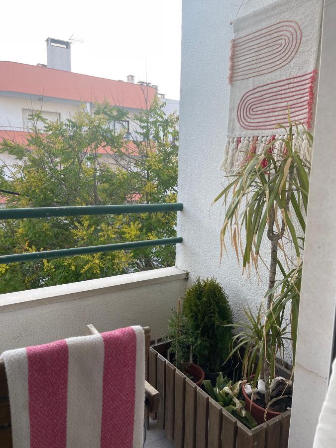 Besthomestay- Caparica Beach Lisbon Almada Eksteriør bilde